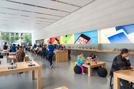 Apple Store Portland, Location: Portland OR, Architect: Bohlin Cywinski Jackson