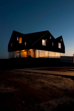 Dune House, dec 2010

Photographer: Ivar Kvaal

www.ivarkvaal.com