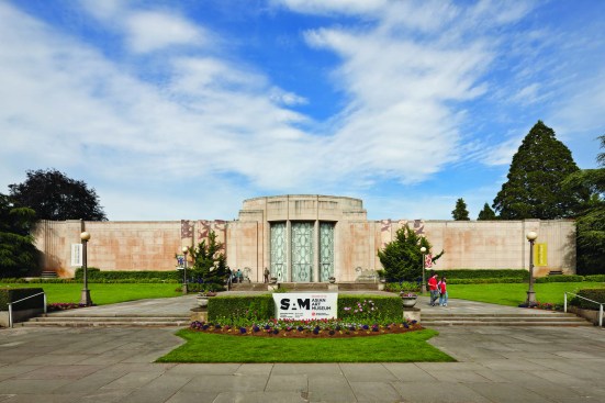 Seattle Art Museum Exteriors© Benjamin BenschneiderBenschneider Photography. Email: bbenschneider@comcast.net or phone 206-789-5973