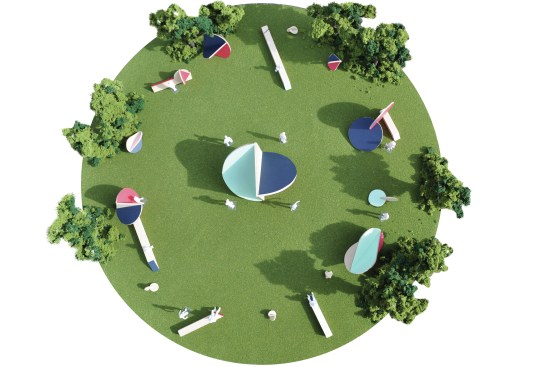 “Roll Play” is a 2021 finalist for the Ragdale Ring temporary theater. Through an ensemble of rolling “Wobblers,” the Ragdale Ring is transformed into a space of play and imagination. Users can sit and rock back and forth on a Wobbler, crawl under one and peer out from its rounded leaves, or roll a few Wobblers together to create an impromptu landscape.