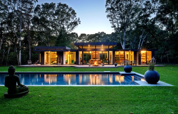 Modern
additions and salvaged wood keep the original aesthetic intact while
highlighting its best features. 