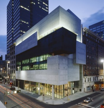 The exterior of the Rosenthal Center pre-lobby renovation