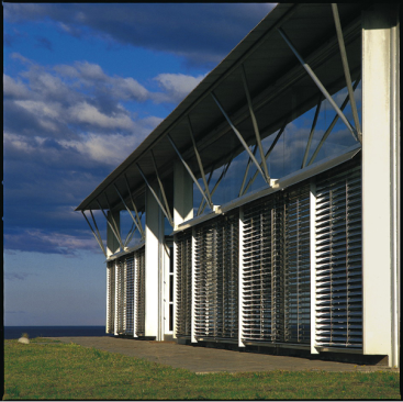 Image via The Architecture of Glenn Murcett and Oz.e.tecture