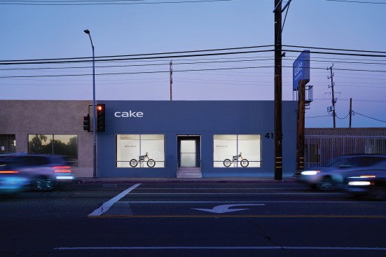 Located in Venice, Calif., the U.S. flagship showroom for Cake, a Swedish electric motorcycle manufacturer, is subdivided “through the use of reflection: glossy tile walls, frameless glass storefronts, white-painted brick, and a custom-colored epoxy floor coating,” according to a project description.