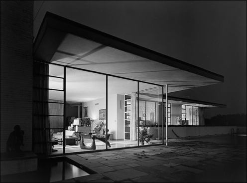 A. Conger Goodyear House, Old Westbury, N.Y.
Edward Durell Stone  Photographer: Ezra Stoller &copy; Esto “The idea that architecture is something that can only be appreciated by a minuscule minority of precious initiates is all wrong. I think anybody would agree that Chartres is a beautiful thing. I think everybody really is thrilled with the interior of Grand Central Station. I think great architecture, people should sense and feel.” –Edward Durell Stone, 1963, in John Peter’s 
The Oral History of Modern Architecture