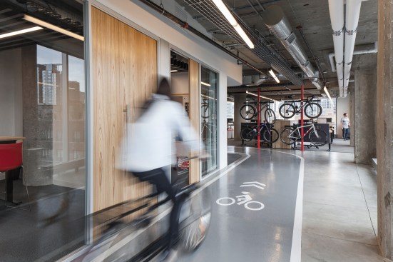 SRAM headquarters in Chicago by Perkins+Will.