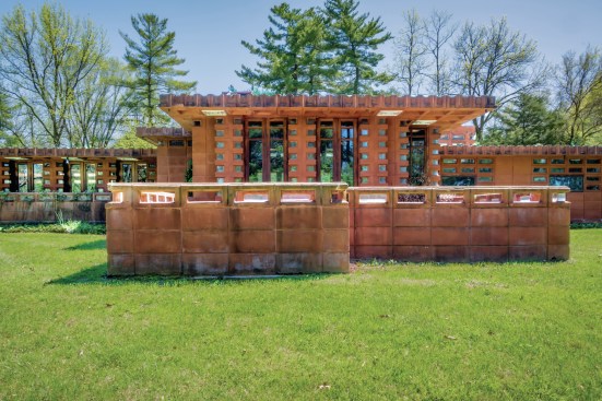 The exterior of Frank Lloyd Wright's T.A. Pappas House in Town and Country, Mo.