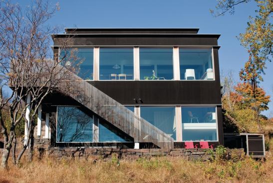 The studio and residence for Salmela.