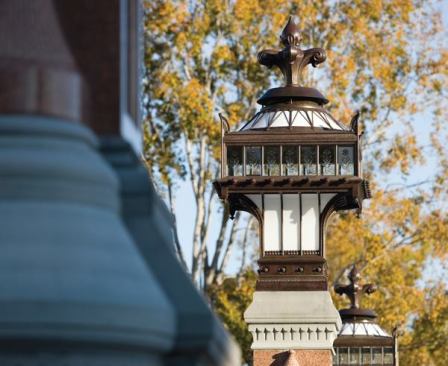 Restored Frederick Law Olmsted lanterns using metal halide sources line the perimeter of the Capitol's East Front Plaza.