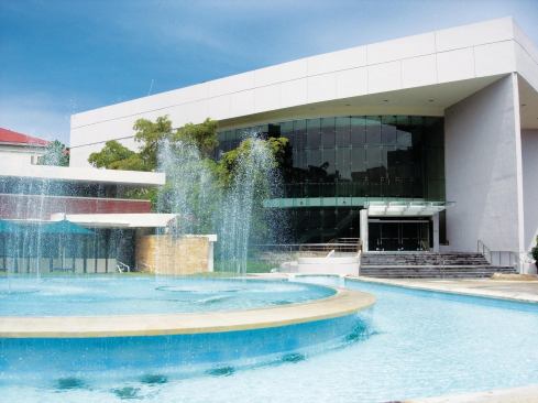 Sala Sinfónica Pablo CasalsArchitect: Rodolfo Fernandez Ramirez Architects, San Juan.

Completion: 2009.

Brief: $34 million, 1,300-seat home of the Puerto Rico Symphony.