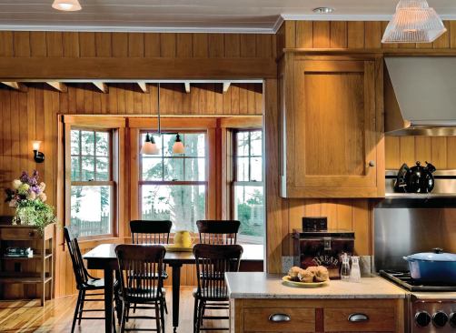 Architect Rob Whitten opened space between the kitchen and dining room and added a bay.

