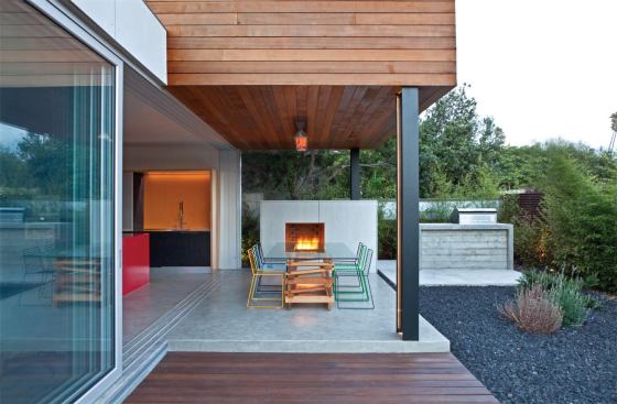 Superb-A House

Venice, Calif. 