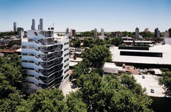 The eight-story Jujuy Redux apartment building is located in the formerly industrial Pichincha district of Rosario, which is Argentina’s third largest city.