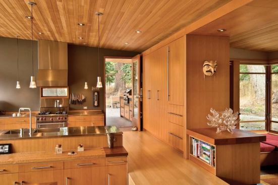 Prentiss often incorporates layers into his architecture. ItÕs a device he picked up while living and studying in Japan, and one that still resonates in his work. Using various natural wood species within the main house, for example, creates an intimate, casual mood.