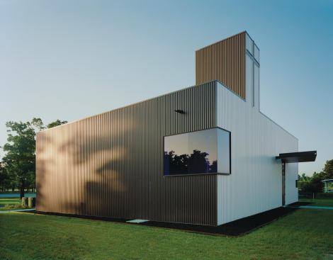 On a shoestring budget, the firm turned a banal metal structure into the award-winning St. Nicholas Eastern Orthodox Church in Springdale, Ark. 