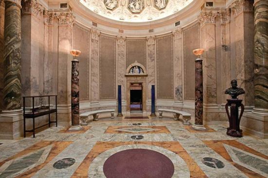 The rotunda is composed of marbles in various shades, which appeared dingy after accumulating 100 years of dirt and grime and were obscured by dim lighting and weakly filtered daylight. "Originally, natural light entered the rotunda through the skylight," explains Beyer Blinder Belle project architect Cleary Larkin. "For curatorial reasons, we closed it off from daylight and added a new lens and electric light source to a roof-mounted enclosure."