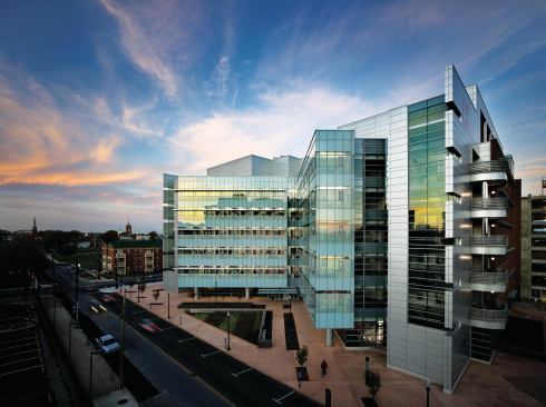University of Louisville Clinical & Translational Research Building

Architect: Arrasmith, Judd, Rapp, Chovan, Louisville (architect of record); SmithGroup JJR, Detroit (design architect and lab planners)

Construction Cost: $107 million

Completion: 2009