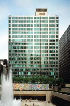 The façade of the building has achieved landmark status, so it will remain unchanged during the renovation and restoration process.