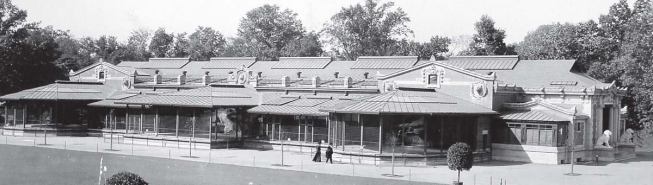 True restoration was only performed in areas where the use remained the same. In other areas, such as the building's east façade, a restructuring occurred, albeit one that recalls the original construction. Cages were removed and replaced with metal grilles over etched stainless steel panels. 