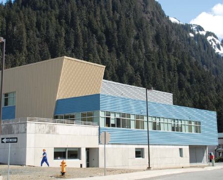 Bartlett Regional Hospital Addition

Architect: NBBJ, Seattle

Developer: City and Borough of Juneau

Completion: 2007

Cost: $25 million

Size: 55,000 s.f.

Addition more than doubled hospital size; facility serves 15,000-squaremile region.