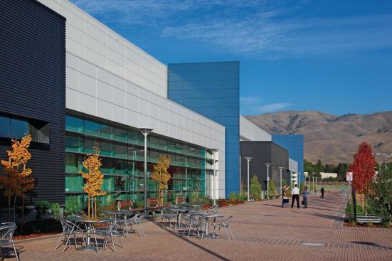 Solyndra Fab 2
Fremont, Calif.
Studios Architecture and CH2M Hill
This complex features a photovoltaic array, daylighting, reclaimed-water systems, and recycled and recyclable materials. LEED Gold is being sought for the office component.