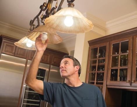 Cree designed its LED replacement lamp to resemble a standard A19 incandescent lamp.