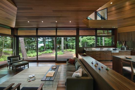 Modernist ideas of merging the house with the site and opening the inside to the out of doors were foremost in architect Tom Murdough’s mind.