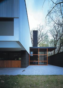 Like all of Salmela’s work, the house sensitively engages with the surrounding environment. “It finds and draws out diversity in the landscape,” a juror said.