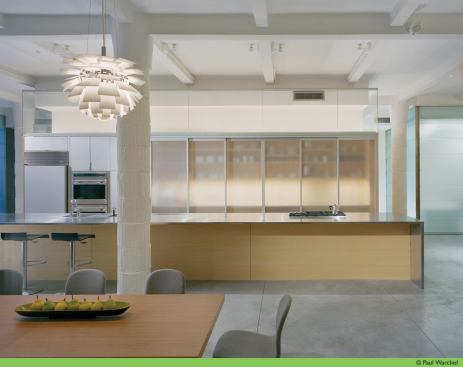 “We wanted to create an illuminated space with good flow and emphasize the high ceilings,” explains architect Katherine Chia.