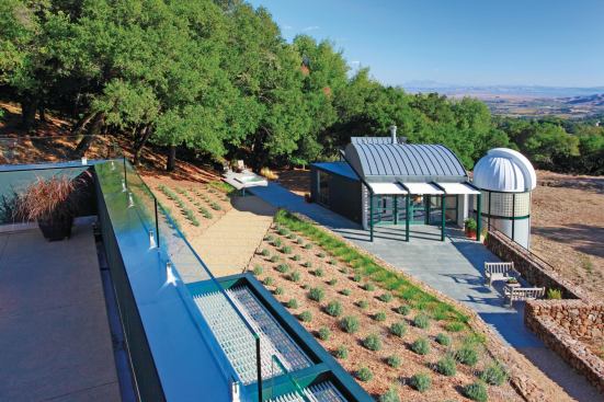This deck offers an unobstructed view of Sonoma Valley. JMA worked on this project with San Francisco-based STUDIOS Architecture.