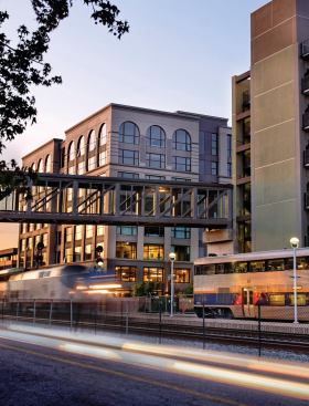 The Bond

KTGY Group



Oakland

 This 105-unit midrise project is part of the new development currently transforming Oakland's Jack London Square area.