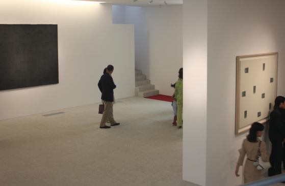 The private gallery.