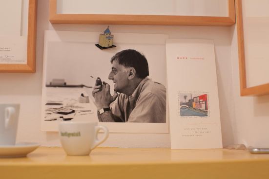 Jiménez acknowledges Alvar Aalto’s Villa Mairea as an influence, but he says that he is keen on film, fiction, and poetry, in particular Spanish, Latin American, and North American artists.