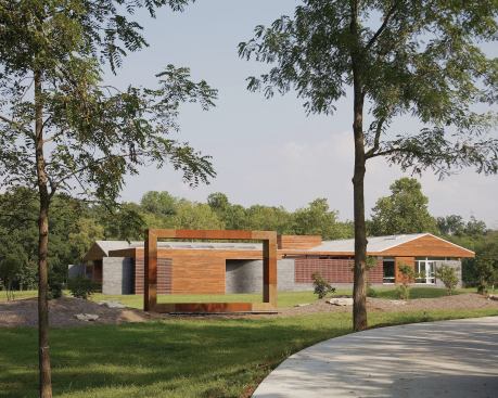 2013 RADA / Architectural Design Detail / Merit Award: Curved House, Springfield, Mo. / Hufft Projects

