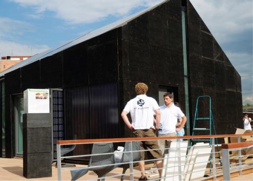 The Stuttgart University of Applied Sciences received third place for their extreme weatherconditions design approach using ventilation towers, evaporative cooling, and thermal mass in the interior.