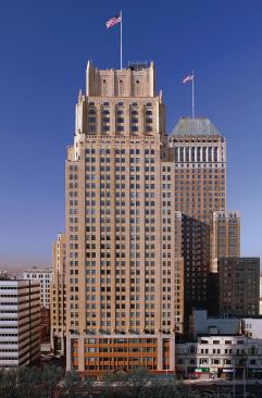 Eleven80
Architect: Gruzen Samton, New York. 
Completion: 2006. 
Brief: $124 million renovation of a 1930 building was the first market-rate housing built downtown in four decades; winner, Urban Land Institute 2008 Award for Excellence.