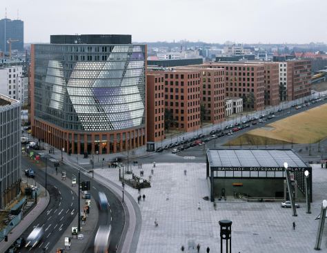 In 2005, Realities:United realized a project called "Spots." Designed for an uninhabited office building overlooking Potsdamer Platz in Berlin, "Spots" continued the studio's thinking about media elements in an urban and architectural context.