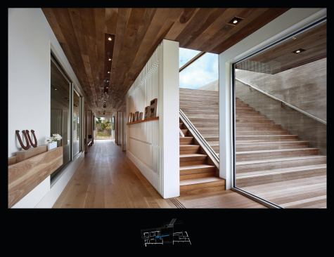 Glass walls blur the line between indoors and out.