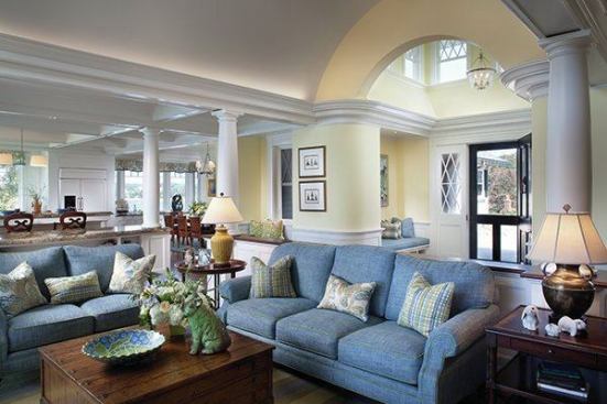 In the 1920s addition, the small dark spaces were demolished to create an open floor plan that radically opened up views to the ocean. The team also built a second entrance that increased functionality – allowing people to use this area of the home without walking though the formal entry and dining room.