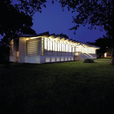 Yamasaki, Leinweber & Associates’ Detroit office for the American Concrete Institute won a P/A Award in 1957 and was completed the following year. Speaking to the building’s lasting influence, Moeller notes that the structure is now home to a social-services group. “And they love the building,” he says. “This building … is now in the hands of an organization you would think couldn’t care less. In fact, they do care.”