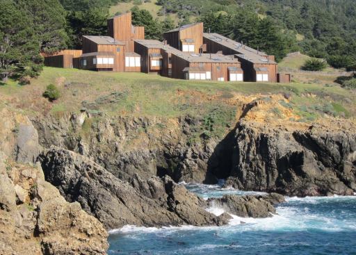 The Sea Ranch, Condominium One, Gualala, Calif., 1964–65. Designed by MLTW with Edward B. Allen. The project won a P/A Award in 1965.