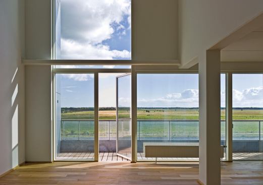 The project contains 475 housing units.