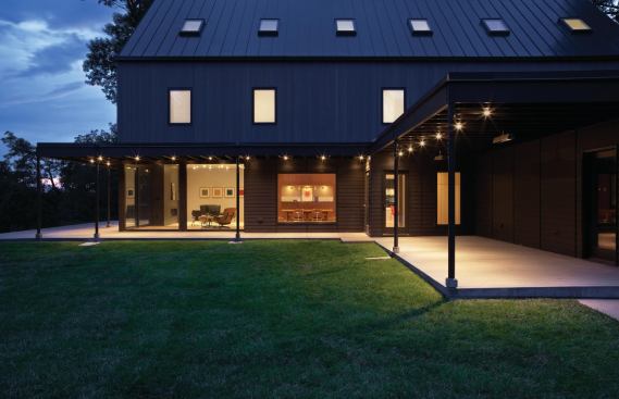 A series of porches provide transitional spaces between inside and outside, but they act as solar protection as well.