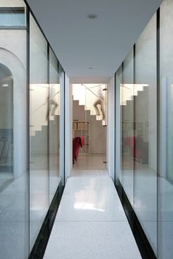2013 RADA / Custom Home/3,000 Square Feet or Less / Grand Award: Flynn Mews House, Dublin, Ireland / Lorcan O'Herlihy Architects