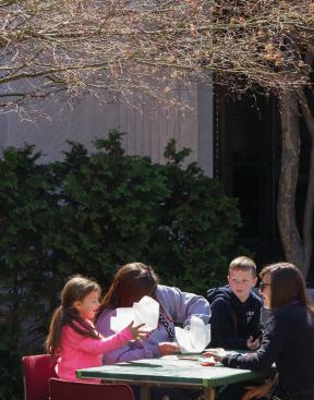 The public participated in a day-long workshop where they created lanterns by folding mulberry paper, which is commonly used in Japanese shoji screens.