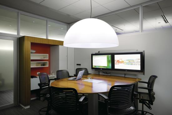 Located in Chicago’s River North neighborhood, Steelcase’s Workspring offers its users several different spaces in which to conduct business. Five private studios—one of which is shown above—are outfitted with the company’s c:scape and media:scape furniture systems; the latter allows individuals to present work from their own seats.