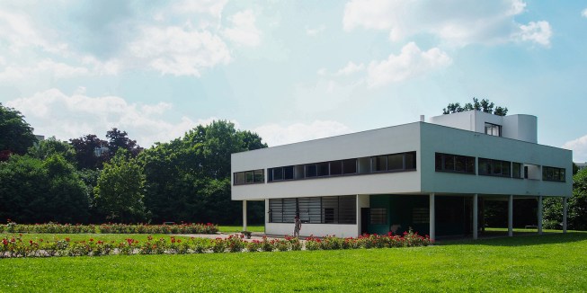 Villa Savoye, Poissy, France, by Le Corbusier