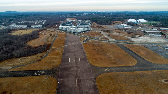 Existing residential development at Union Point, including the Mastlight and the aircraft hangar (right)