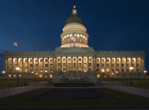 A view of the capitol building at night.