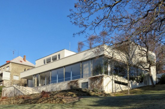 Mies' Villa Tugendhat (1930)